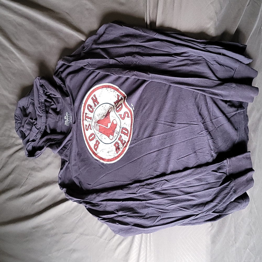 Red sox mookie Betts long sleeve t shirt hoodie size large